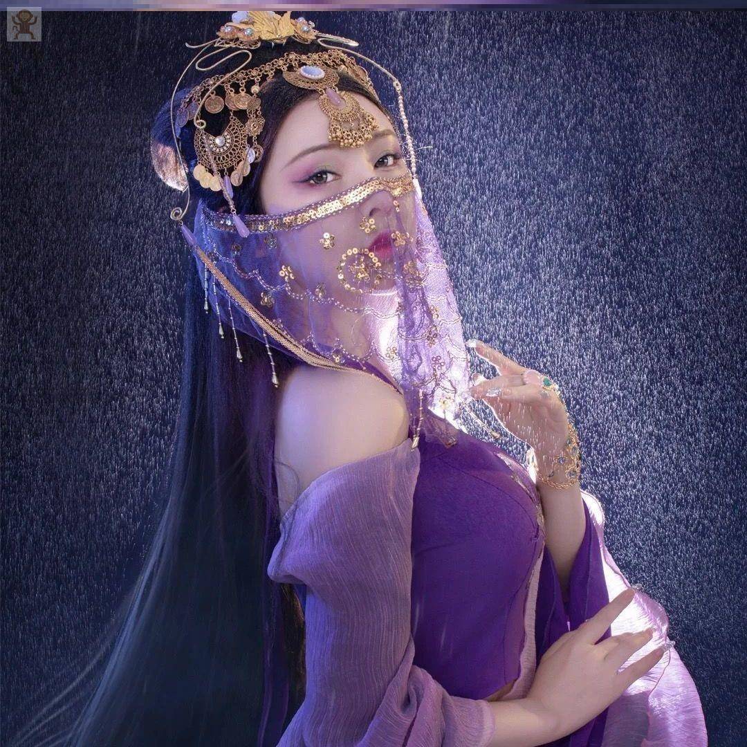 Purple plum veil